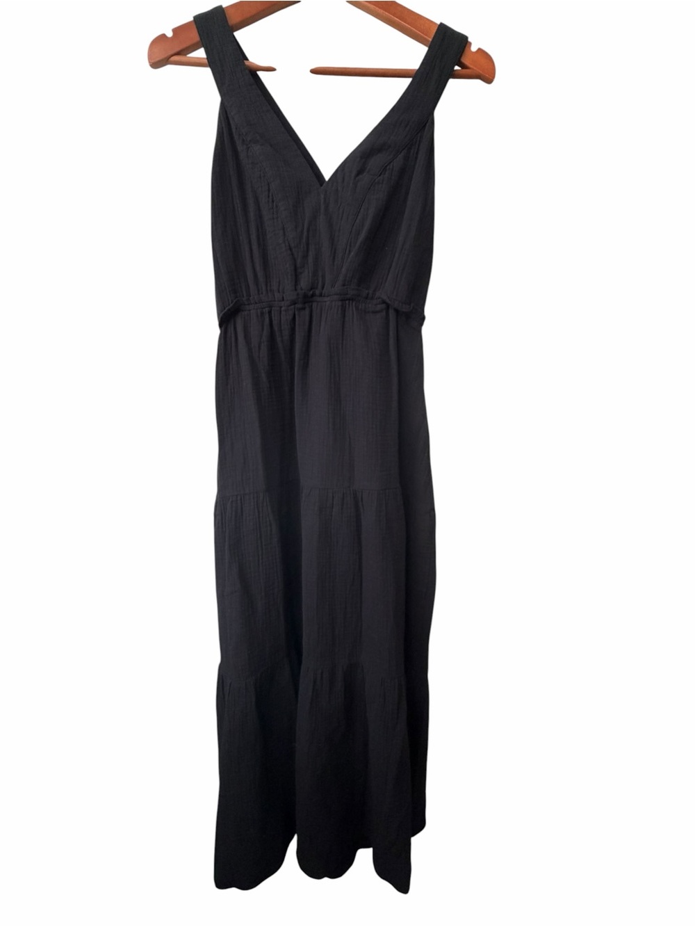 Steve Madden Black Sleeveless V-Neck Tiered Maxi Dress